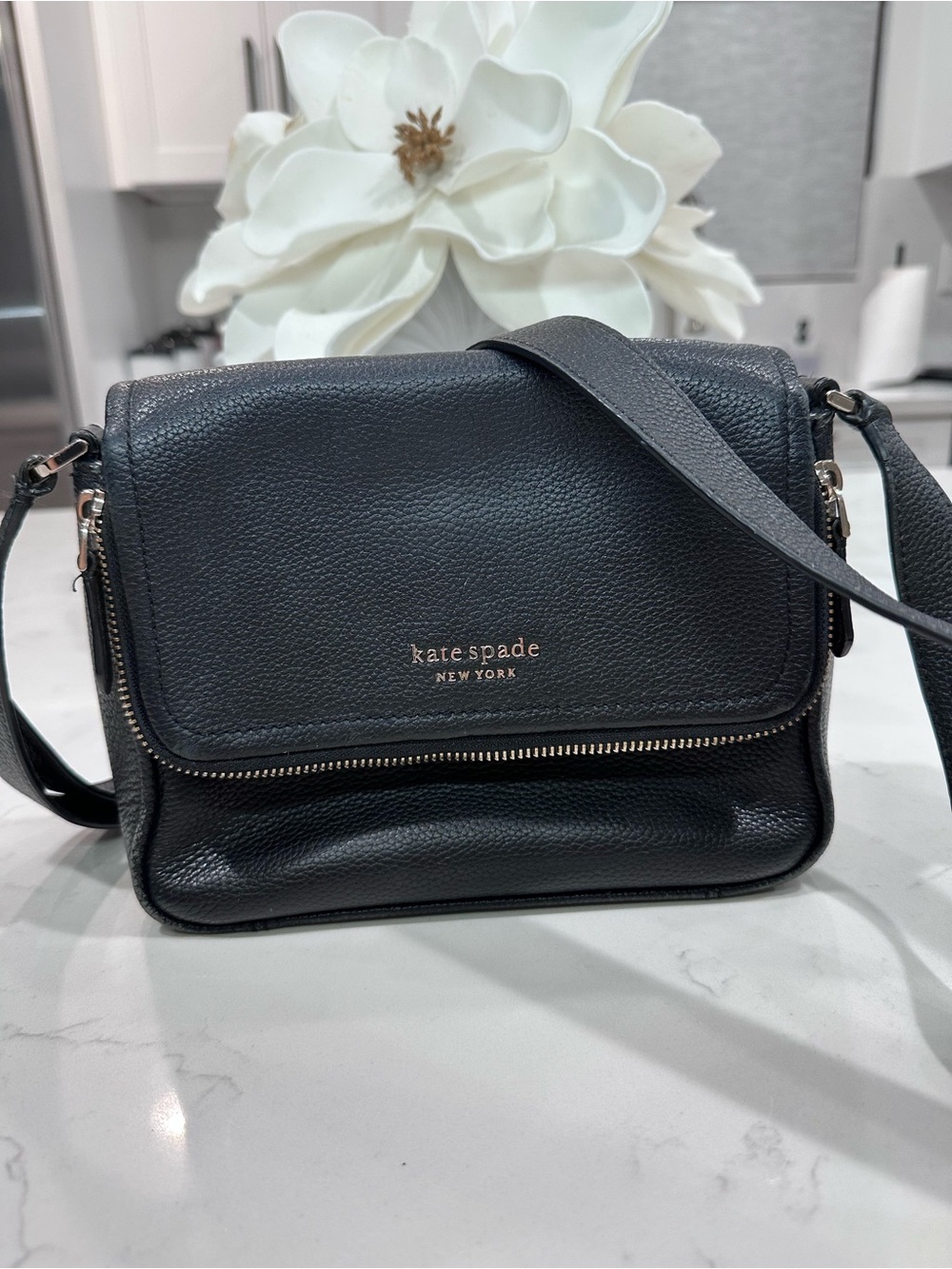 ✨ Authentic Kate Spade New York Black Pebbled Leather Crossbody Bag ✨